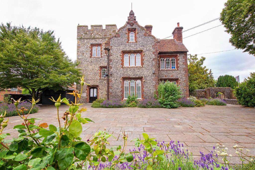 The Most Central Apartment In Canterbury Stunning Interiors, Fully Equipped, City Views And Free Wifi! Esterno foto