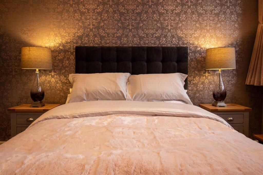 The Most Central Apartment In Canterbury Stunning Interiors, Fully Equipped, City Views And Free Wifi! Esterno foto