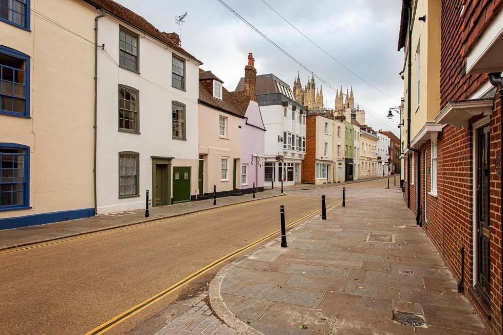 The Most Central Apartment In Canterbury Stunning Interiors, Fully Equipped, City Views And Free Wifi! Esterno foto