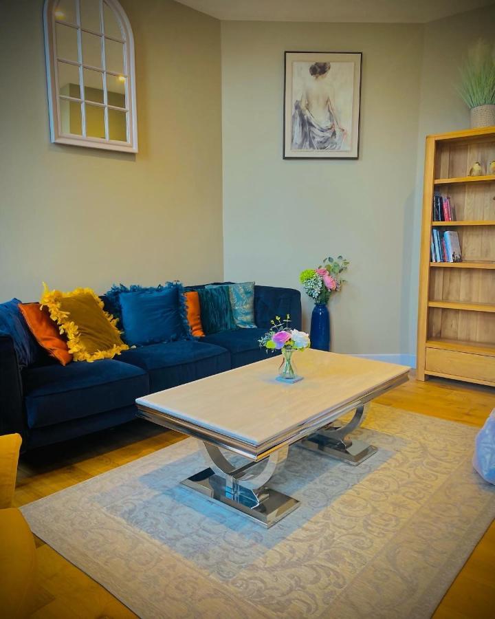 The Most Central Apartment In Canterbury Stunning Interiors, Fully Equipped, City Views And Free Wifi! Esterno foto