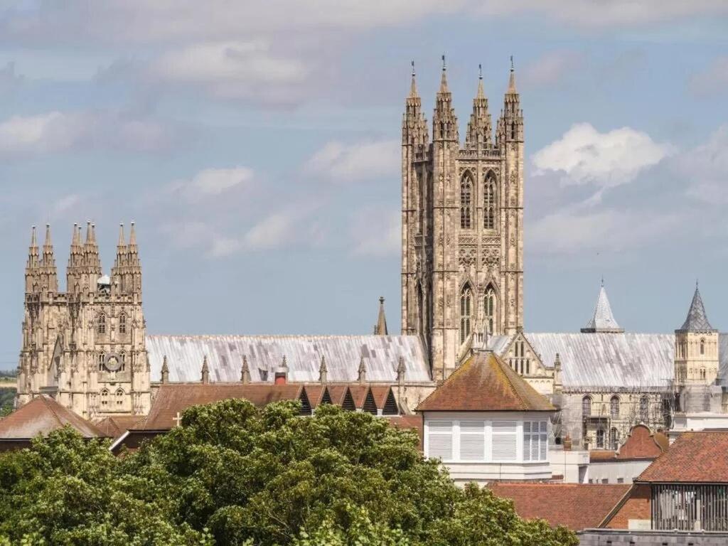 The Most Central Apartment In Canterbury Stunning Interiors, Fully Equipped, City Views And Free Wifi! Esterno foto