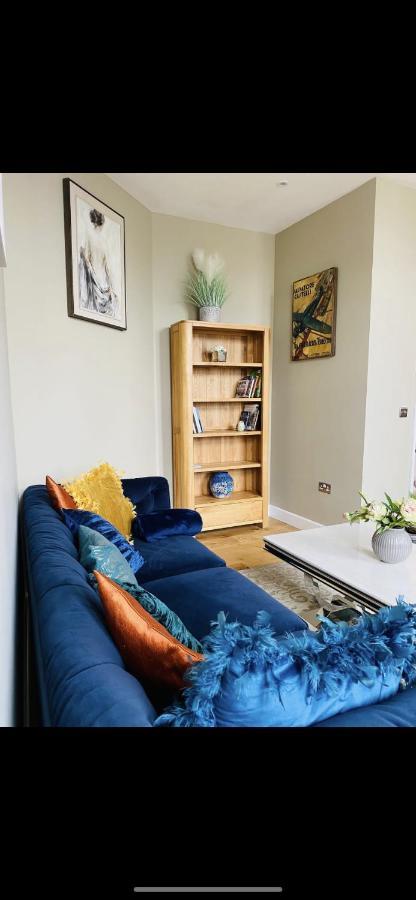 The Most Central Apartment In Canterbury Stunning Interiors, Fully Equipped, City Views And Free Wifi! Esterno foto
